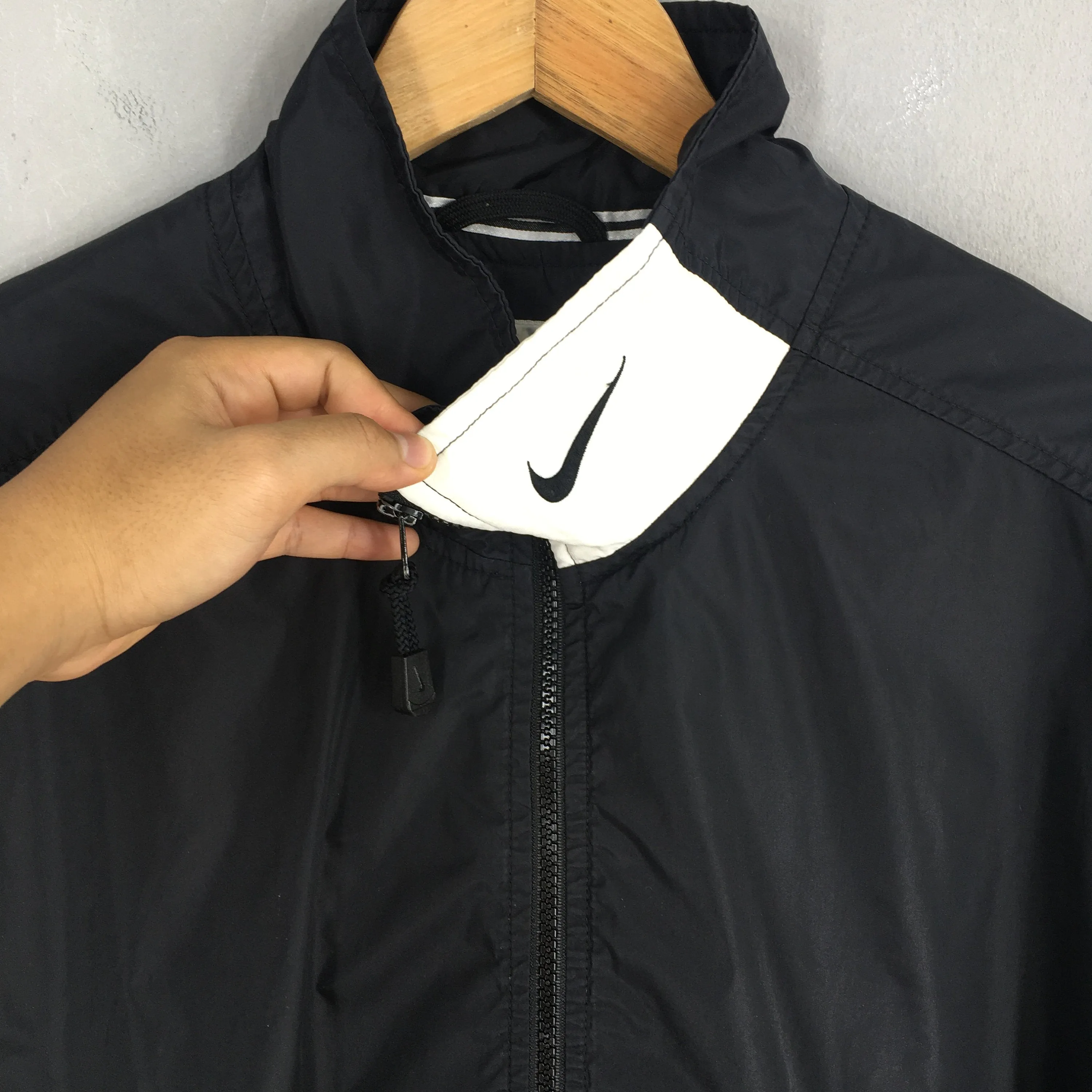 Nike Windbreaker Black Jacket Large